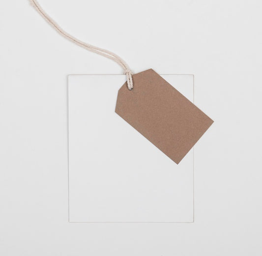 Free Flat Lay Eco Tag On White Background Psd
