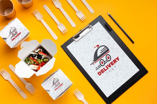 Free Flat Lay Food Delivery Composition With Clipboard Mock-Up Psd