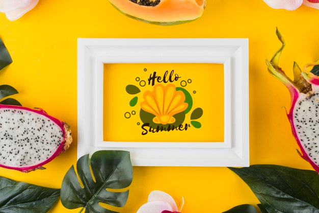 Free Flat Lay Frame Mockup For Summer Concepts Psd