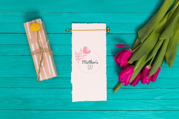 Free Flat Lay Mothers Day Composition With Card Mockup Psd