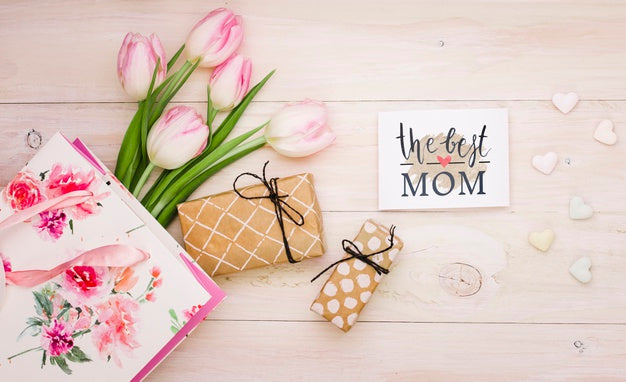 Free Flat Lay Mothers Day Composition With Card Mockup Psd