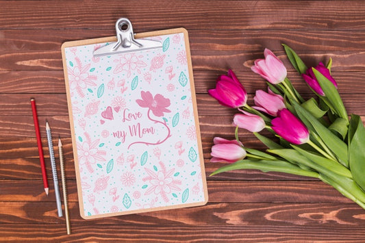 Free Flat Lay Mothers Day Composition With Clipboard Mockup Psd