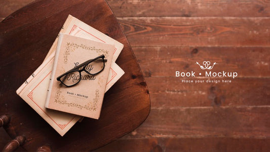 Free Flat Lay Of Books With Glasses Psd