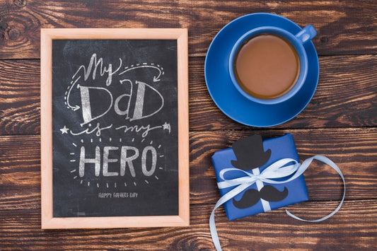 Free Flat Lay Of Father'S Day Concept Mock-Up Psd