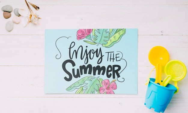 Free Flat Lay Paper Card Mockup With Summer Elements Psd