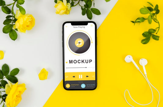 Free Flat Lay Smartphone Mock-Up With Flowers Psd