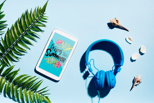 Free Flat Lay Smartphone Mockup With Summer Elements Psd