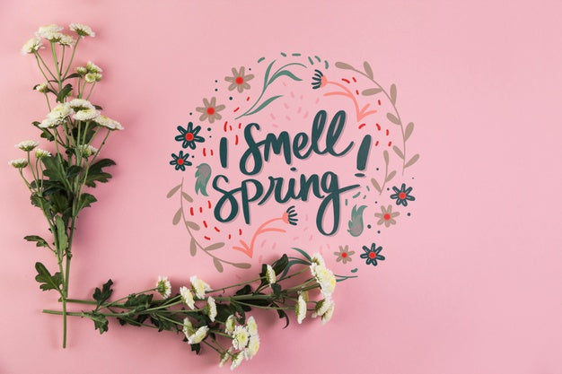 Free Flat Lay Spring Mockup With Copyspace Psd