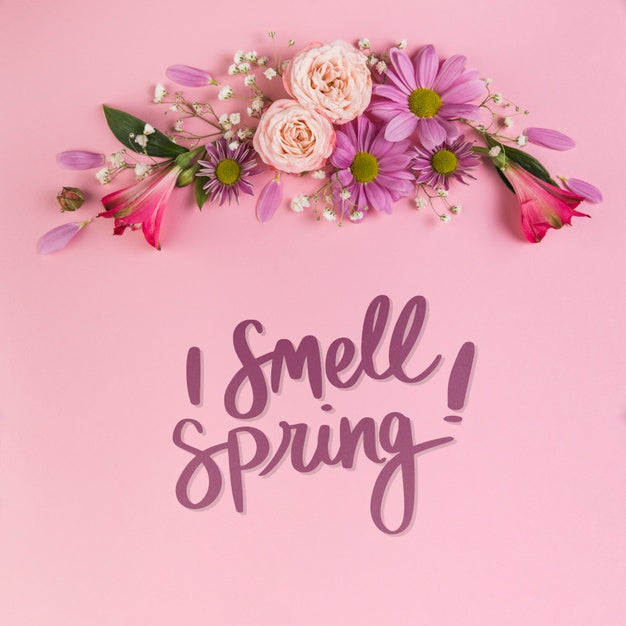 Free Flat Lay Spring Mockup With Copyspace Psd