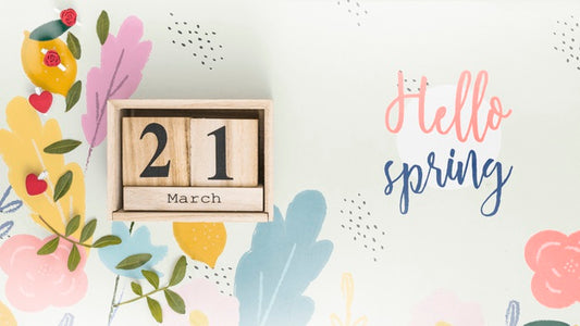 Free Flat Lay Spring Mockup With Copyspace Psd