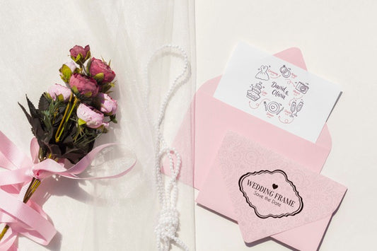 Free Flat Lay Wedding Ideas With Envelope And Bouquet Of Flowers Psd