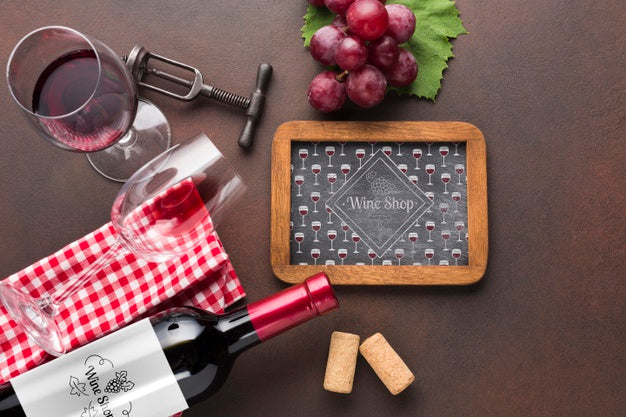 Free Frame And Natural Wine On Table Psd