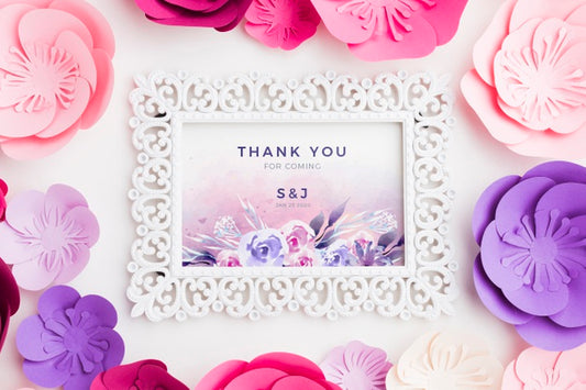 Free Frame Mock-Up With Paper Flowers Psd