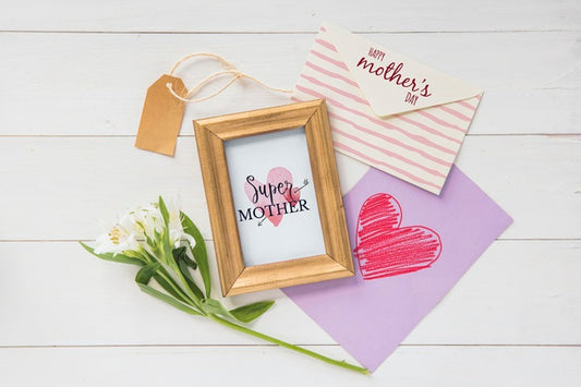 Free Frame Mockup With Flat Lay Mothers Day Composition Psd