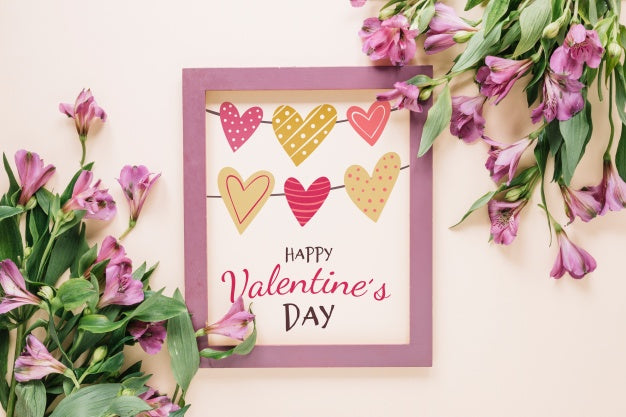 Free Frame Mockup With Floral Valentines Day Concept Psd