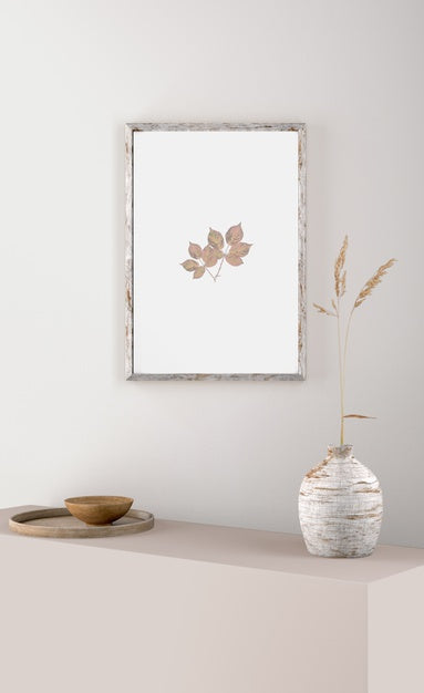 Free Frame On Wall With Flower In Vase Psd