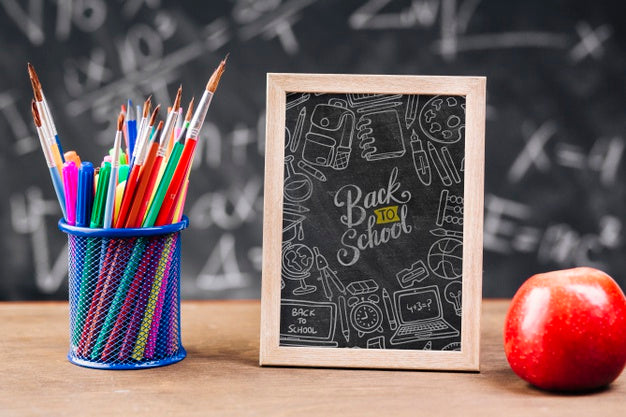 Free Front View Back To School Concept With Chalkboard Psd