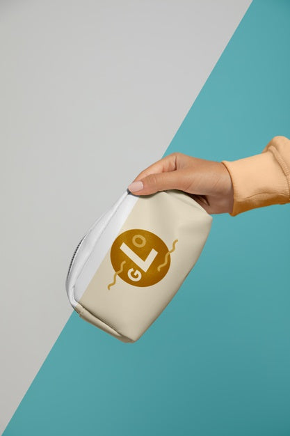 Free Front View Of Hand Held Make-Up Pouch Psd