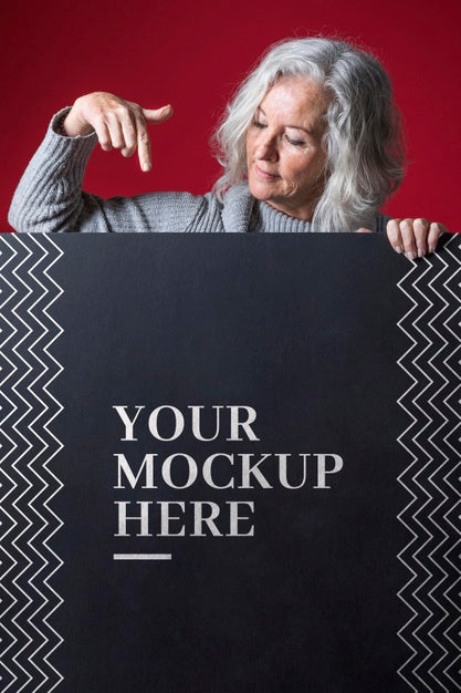 Free Front View Of Senior Woman Mock-Up Psd