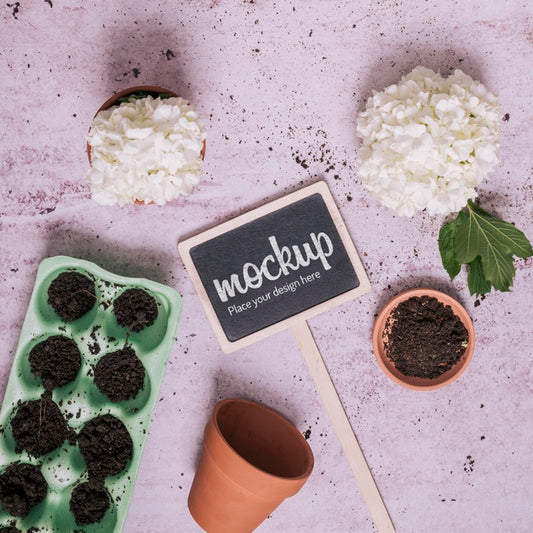 Free Gardening Elements With Small Blackboard Mock-Up Psd