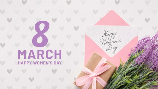 Free Gift And Lavender Flowers For Womens Day Celebration Psd