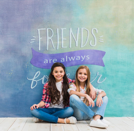 Free Girls In Front Of A Wall With A Quote Mock-Up Psd