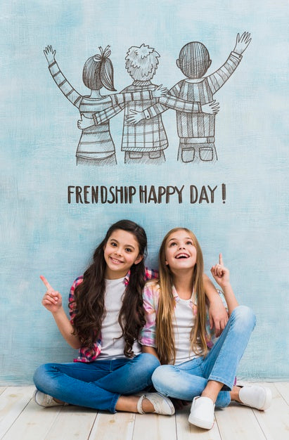 Free Girls On Friendship Day Mock-Up Psd