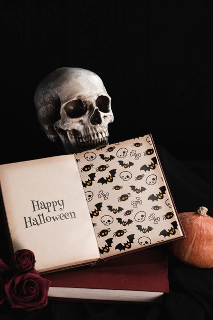 Free Halloween Concept Of Mock-Up Book With Skull Psd
