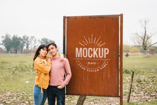 Free Happy Couple Concept Mock-Up Psd