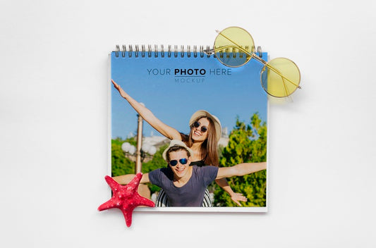 Free Happy Couple Cover Of Notepad Travel Concept Psd