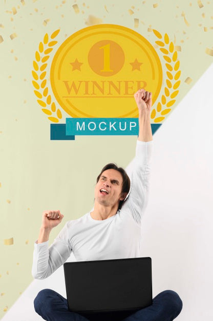 Free Happy Man With Laptop Psd