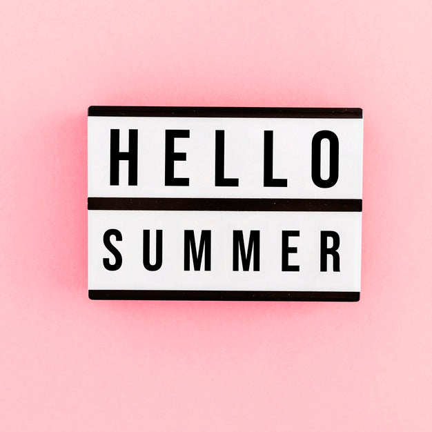 Free Hello Summer Card Mockup On Pink Background Psd