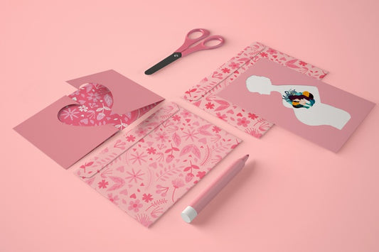 Free High Angle Arrangement For Mother'S Day With Card Mock-Up Psd