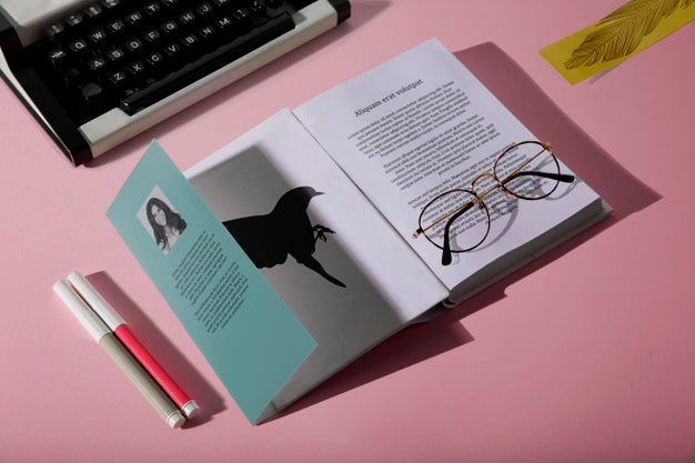 Free High View Reading Glasses On Book And Typewriter Psd