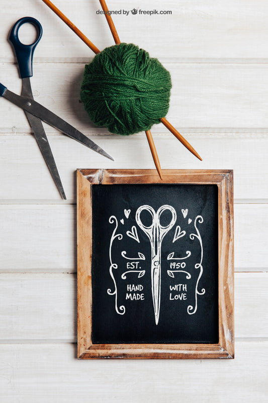 Free Knitting Mockup With Slate And Scissors Psd