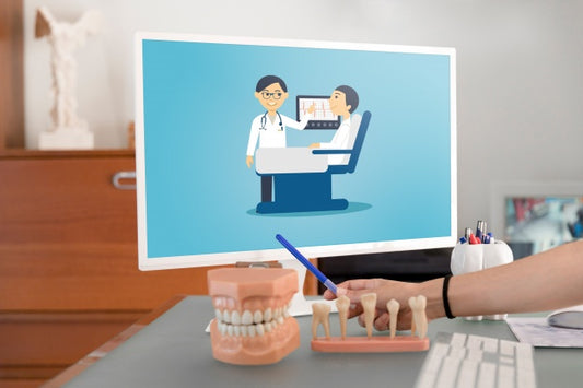Free Laptop Mockup With Dentist Concept Psd