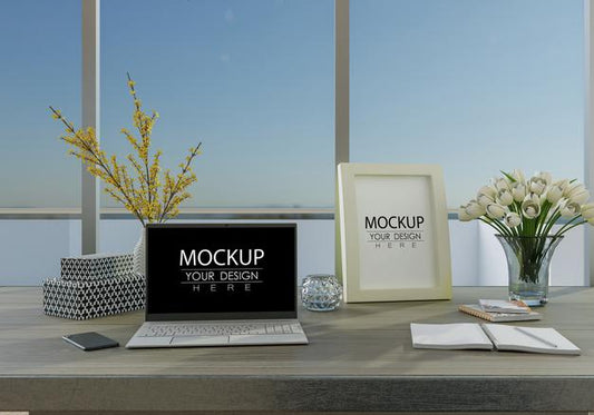 Free Laptop On Desk In Work Space Mockup Psd
