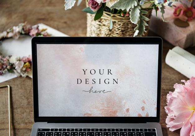 Free Laptop Screen Mockup On A Table Psd