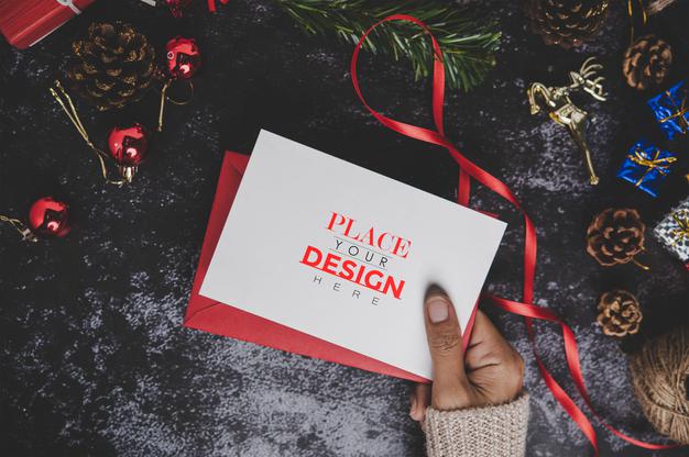 Free Merry Christmas Greeting Card Mockup Psd