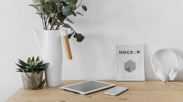 Free Mock Up Frame On Desk Psd