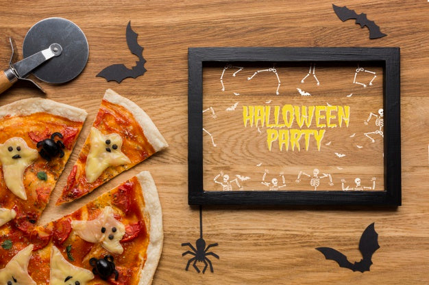 Free Mock-Up Halloween Pizza Concept Psd