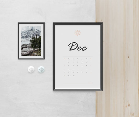 Free Mock-Up Painting Frame Used For Calendar Psd