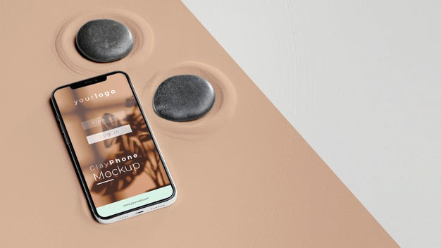 Free Mock-Up Smartphone In Sand Arrangement Psd