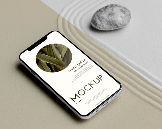 Free Mock-Up Smartphone In Sand Arrangement Psd