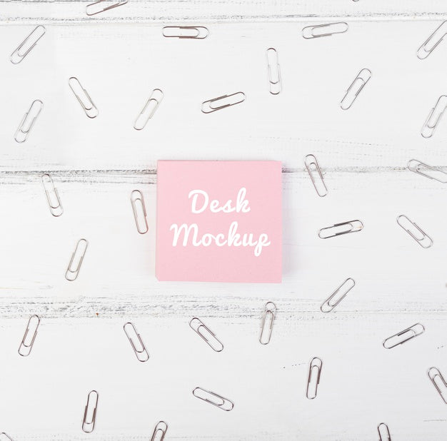 Free Mock-Up Sticky Note With Desk Message Psd
