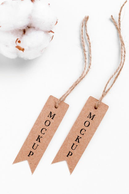Free Mock-Up Thin Price Tags Hanging Psd