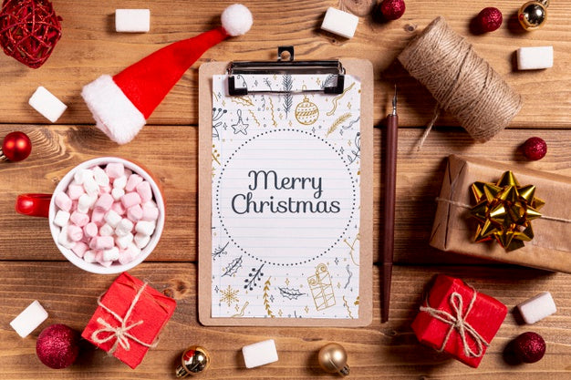 Free Mock-Up With Christmas Gifts And Clipboard Psd