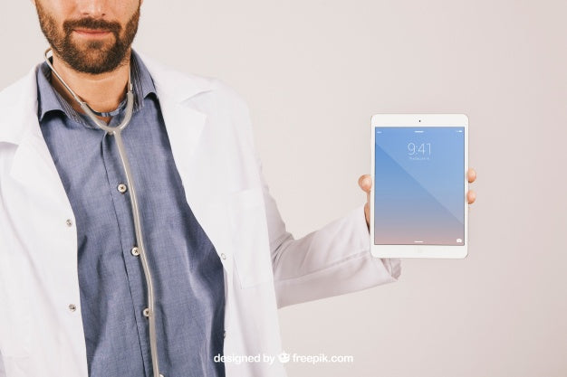 Free Mock Up With Doctor, Stethoscope And Tablet Psd
