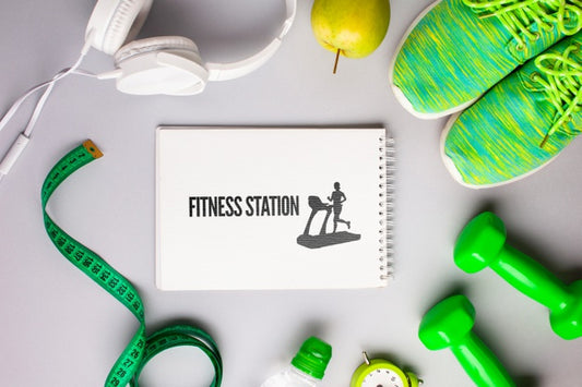 Free Mock-Up With Fitness Class Equipments Psd