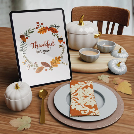 Free Mock-Up With Thanksgiving Day Setup Psd